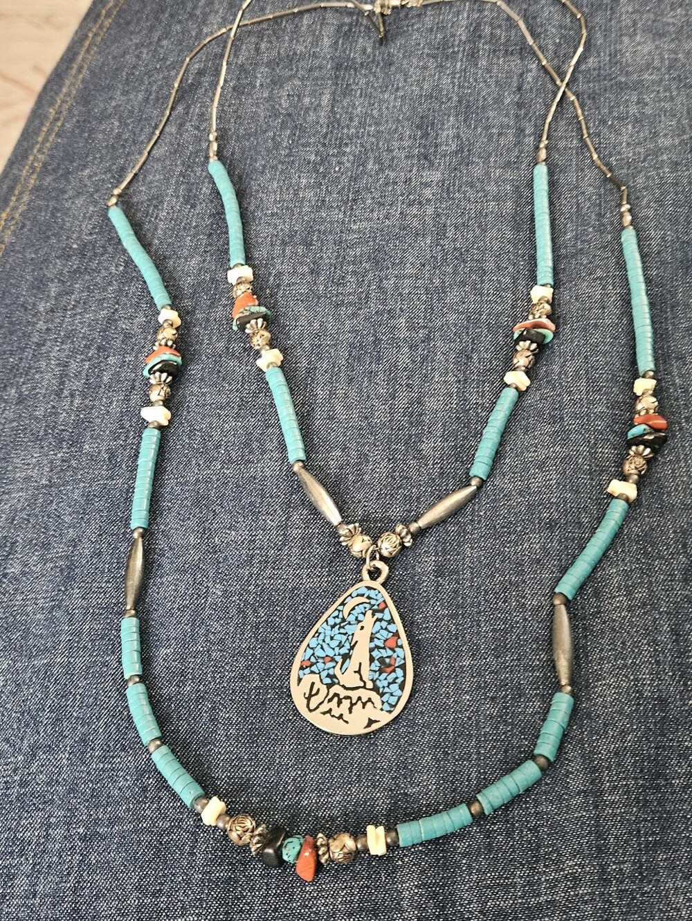 Vintage Southwestern Turquoise Heishi Coral Bead Double Strand Necklace Howling